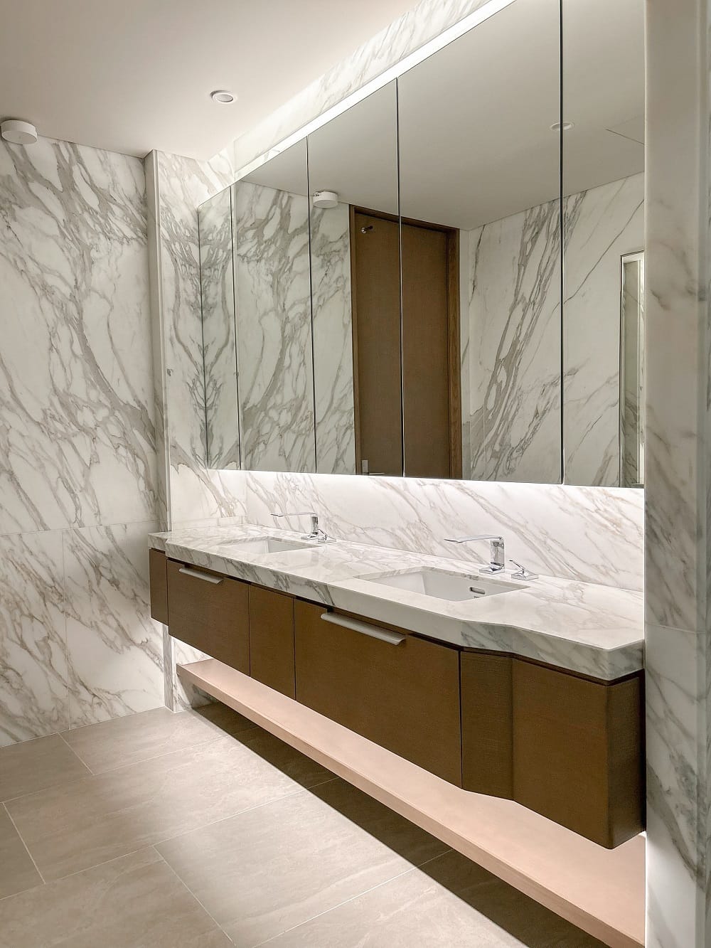 Siêu Căn Hộ Cao Cấp GOLDEN WESTLAKE PENTHOUSE 19