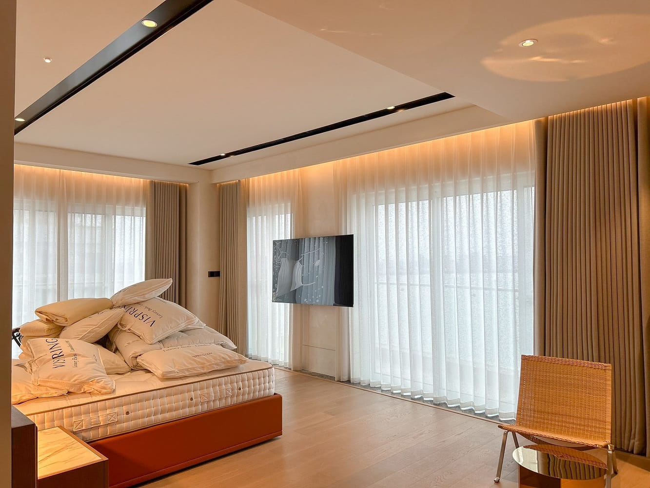 Siêu Căn Hộ Cao Cấp GOLDEN WESTLAKE PENTHOUSE 23