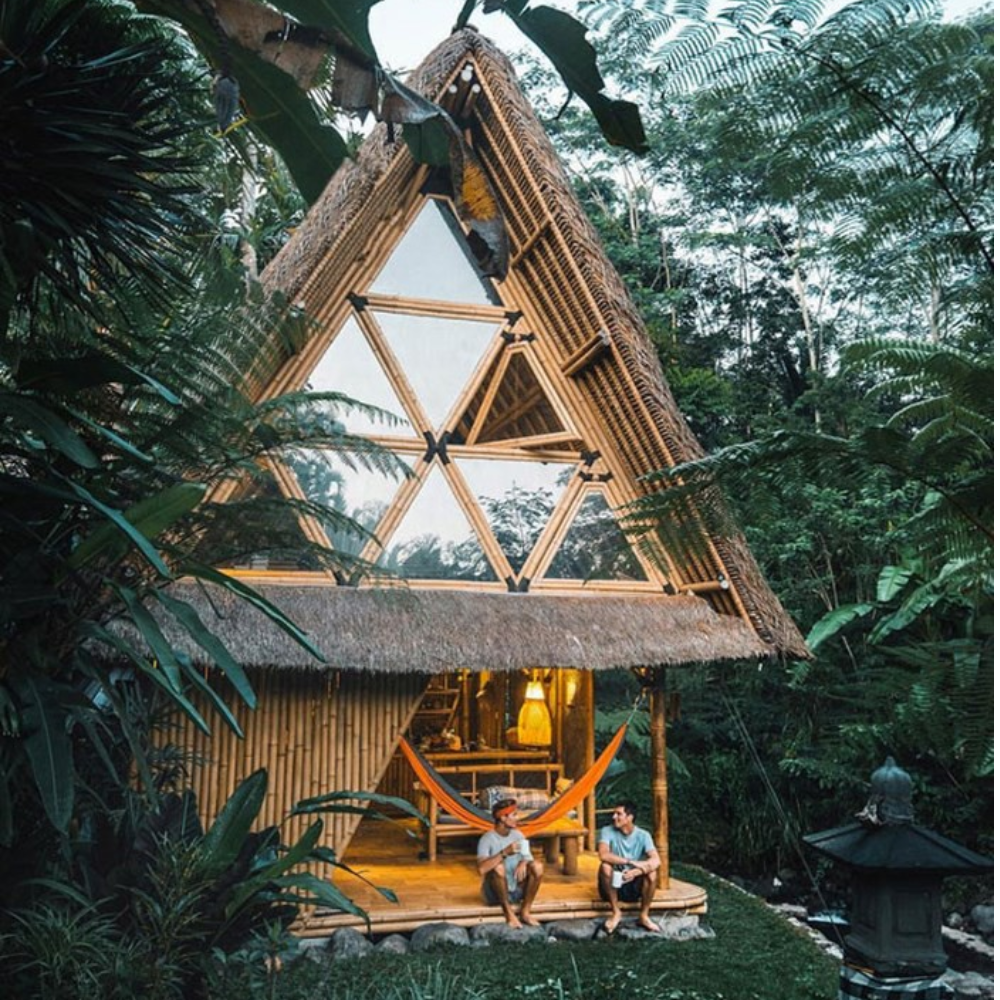 Nhà sàn mini bằng tre