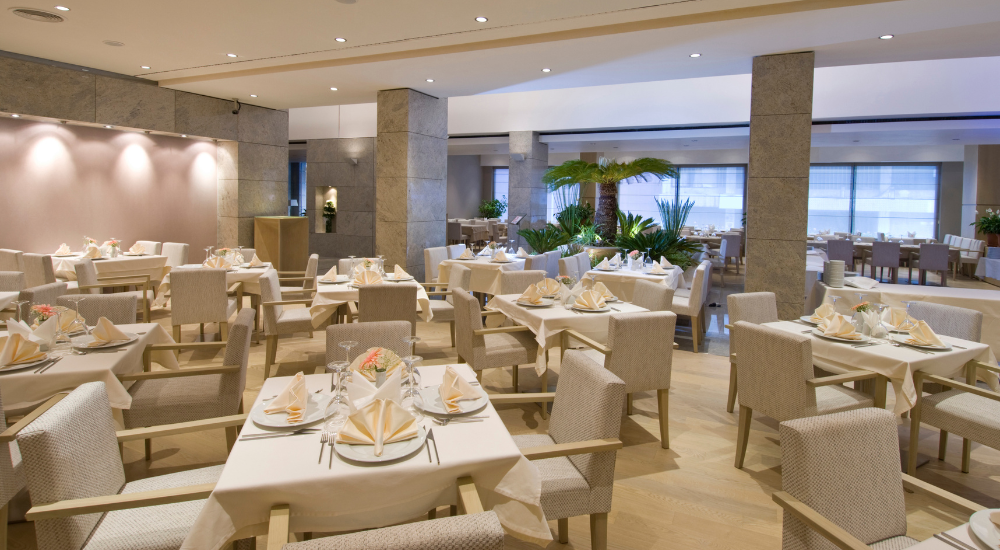 nội thất nhà hàng khách sạn