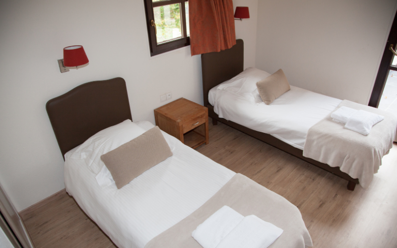 Top 7 mẫu giường khách sạn 5 sao thịnh hành nhất và cách chọn 8 California King Bed