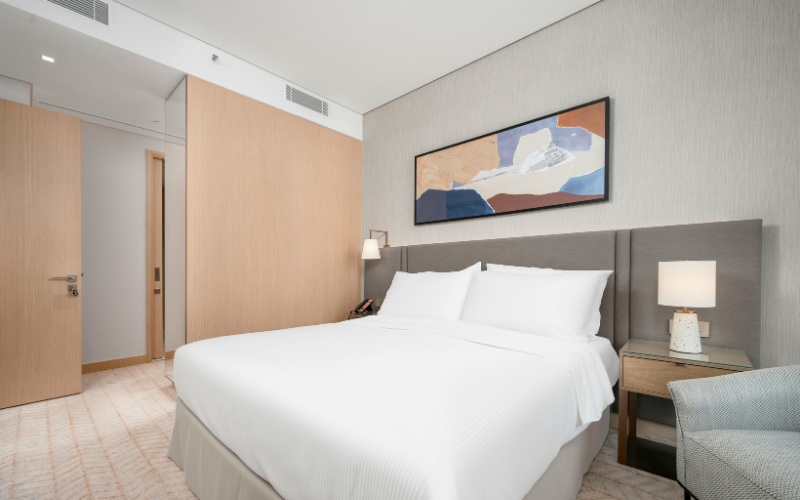 Top 15+ mẫu phòng ngủ khách sạn 5 sao đẹp nhất 2026 2 Mẫu nội thất phòng đơn khách sạn 5 sao